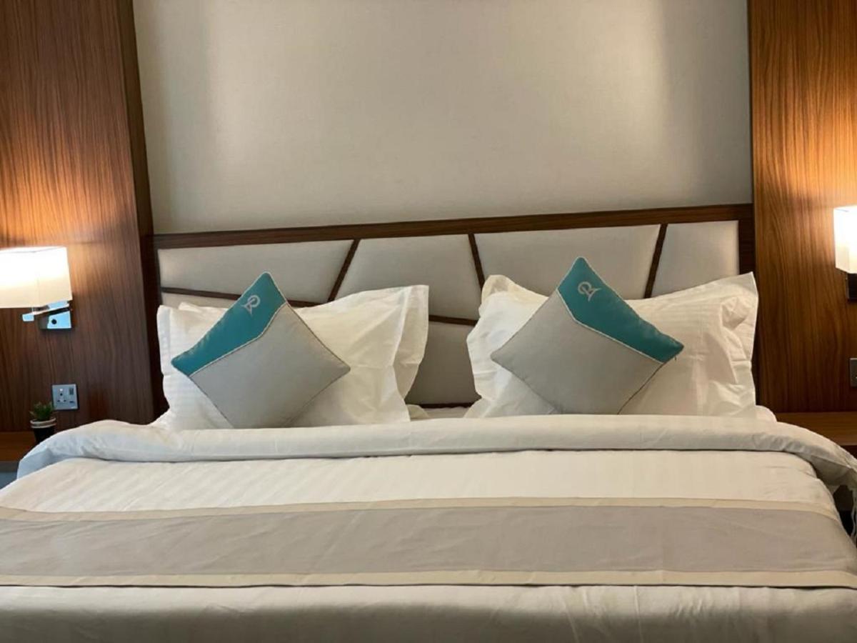Remaz Suites Hotel Al Al Jubail Buitenkant foto