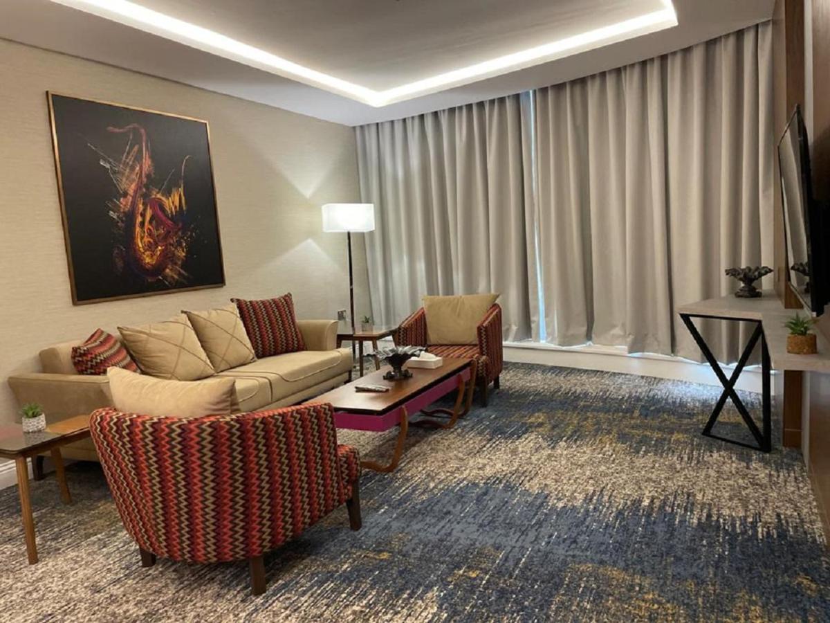 Remaz Suites Hotel Al Al Jubail Buitenkant foto