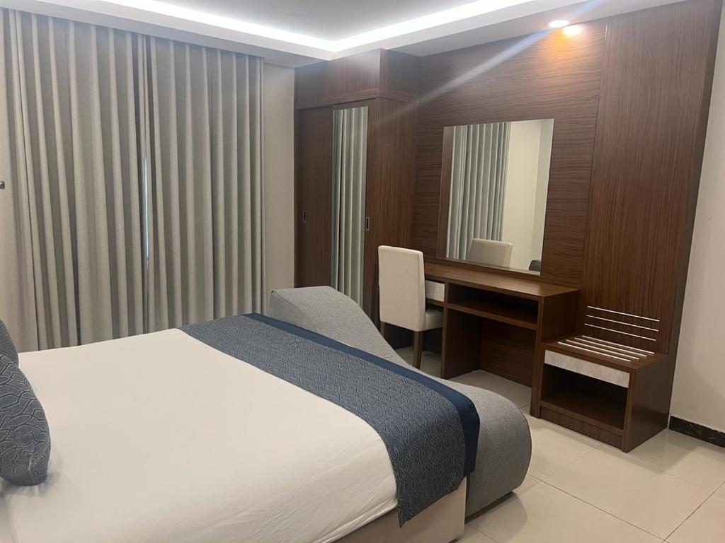 Remaz Suites Hotel Al Al Jubail Buitenkant foto