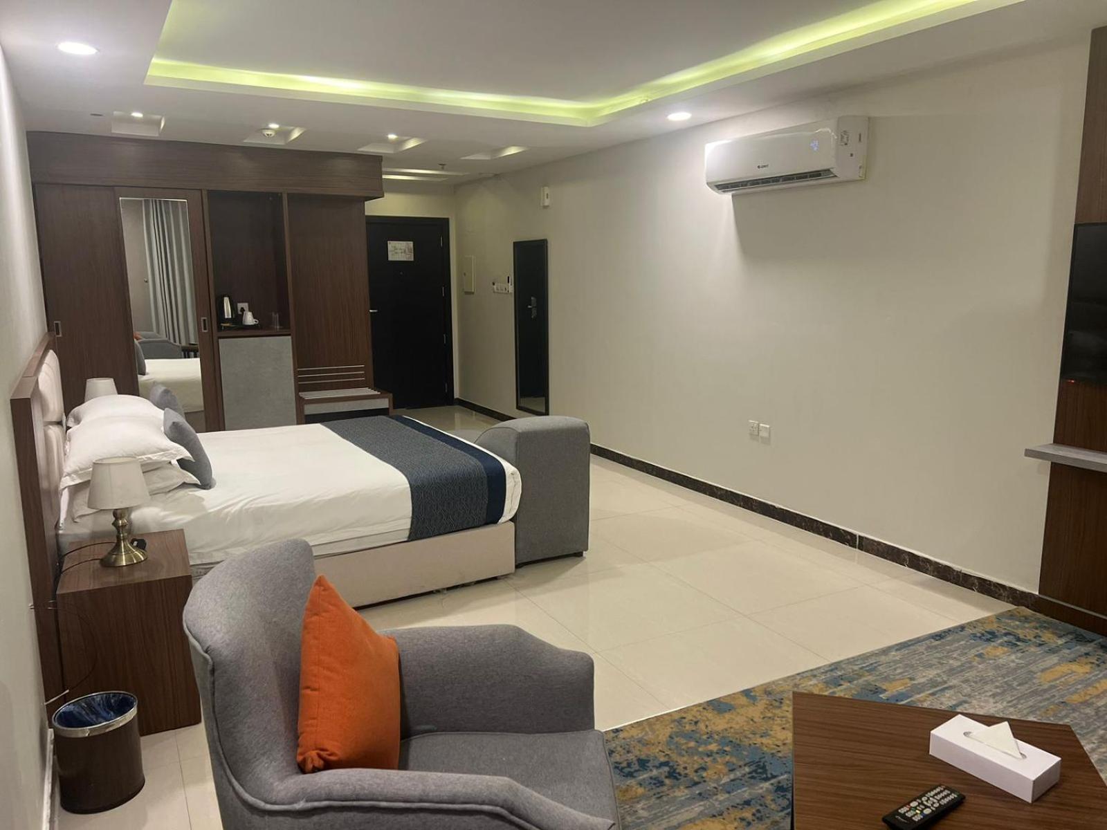 Remaz Suites Hotel Al Al Jubail Buitenkant foto