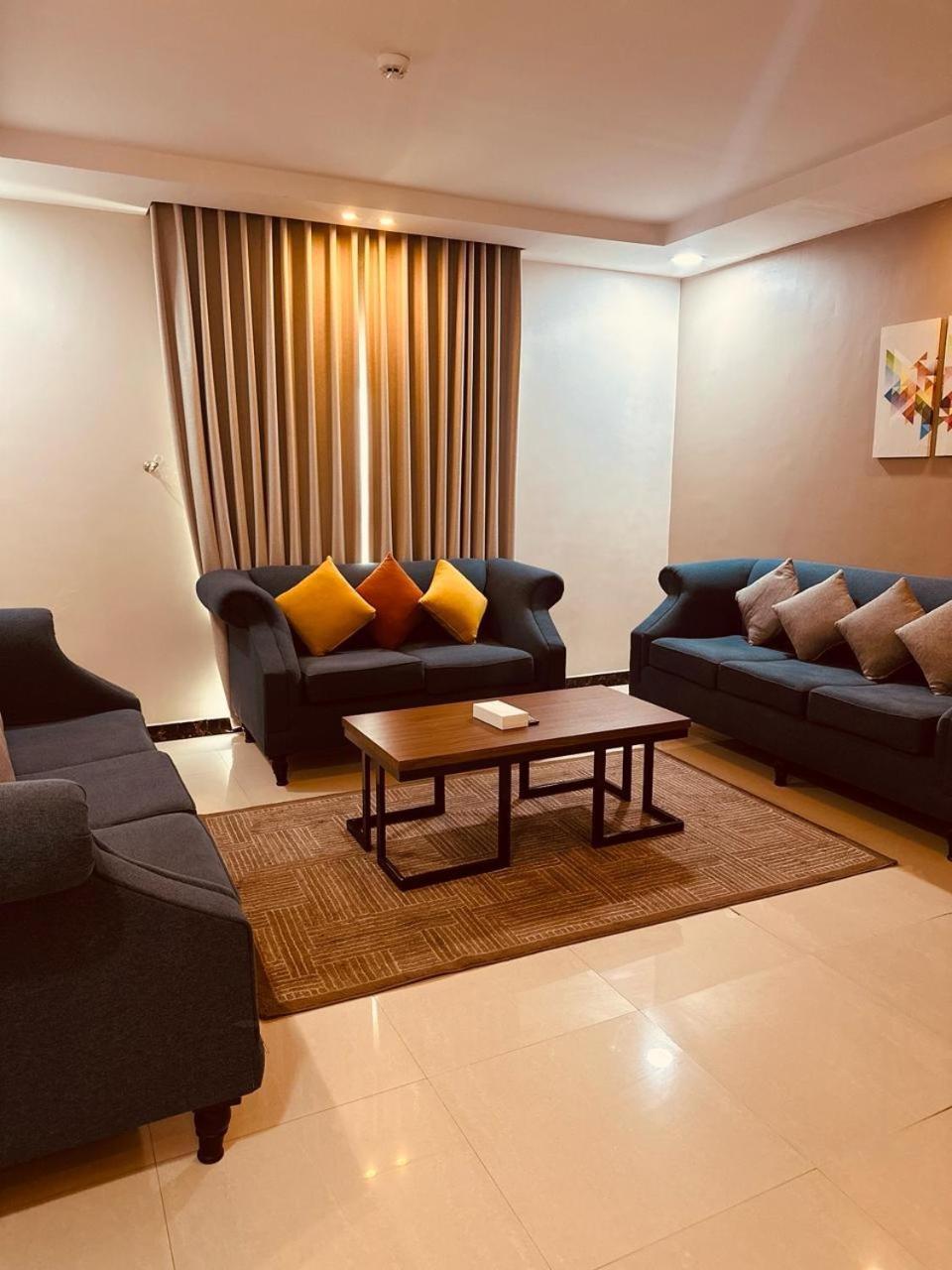 Remaz Suites Hotel Al Al Jubail Buitenkant foto