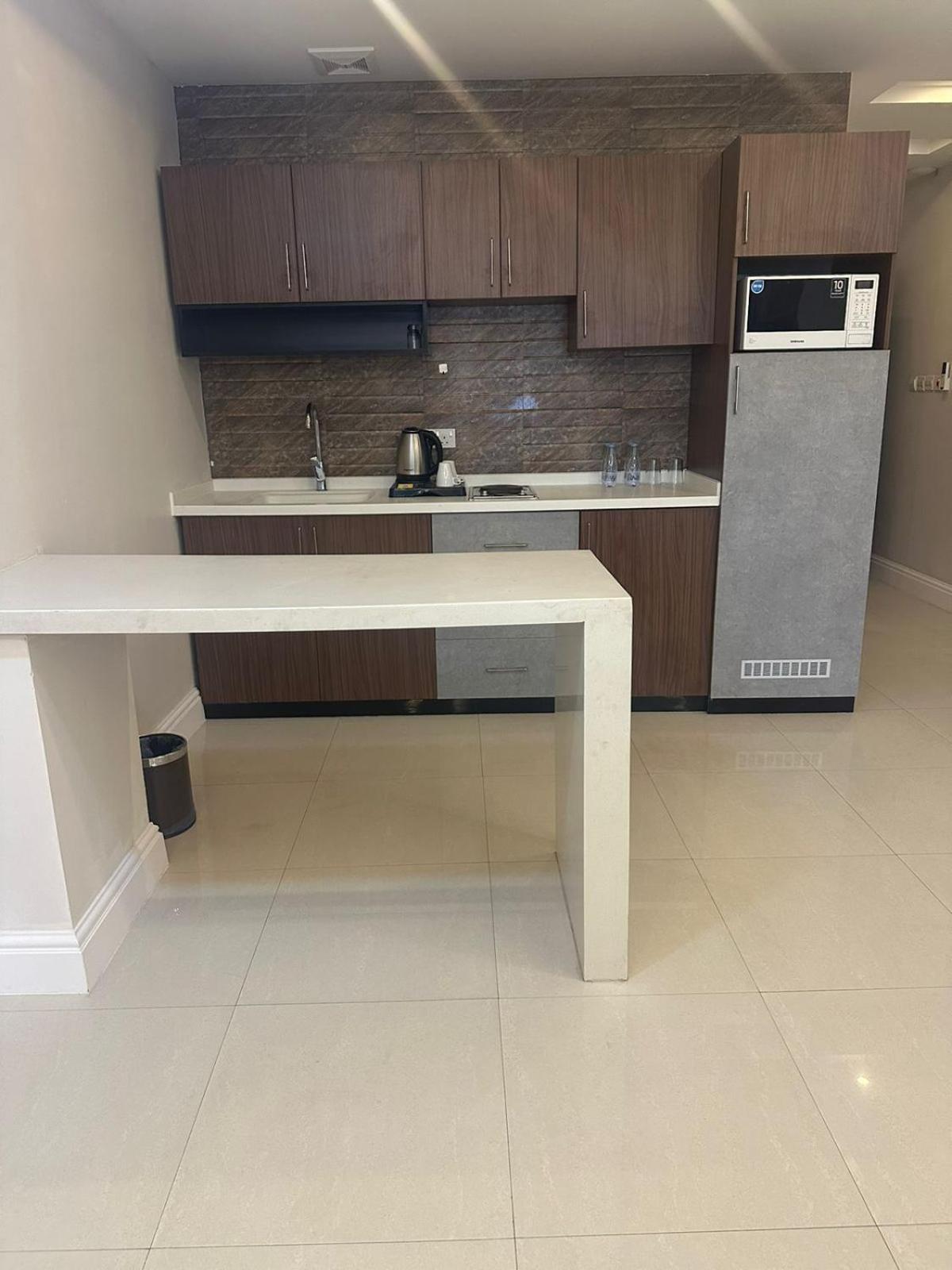 Remaz Suites Hotel Al Al Jubail Buitenkant foto