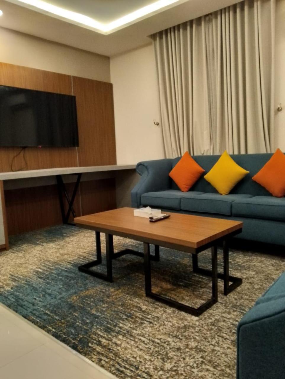 Remaz Suites Hotel Al Al Jubail Buitenkant foto